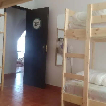 Hostel Backpackers Fonte Da Telha Aroeira (Setubal)